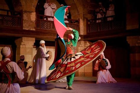  Zahed's Cairo Extravaganza: A Night of Enchantment or a Cultural Clash?